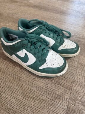 Nike Kids Green and White Low-Top Sneakers